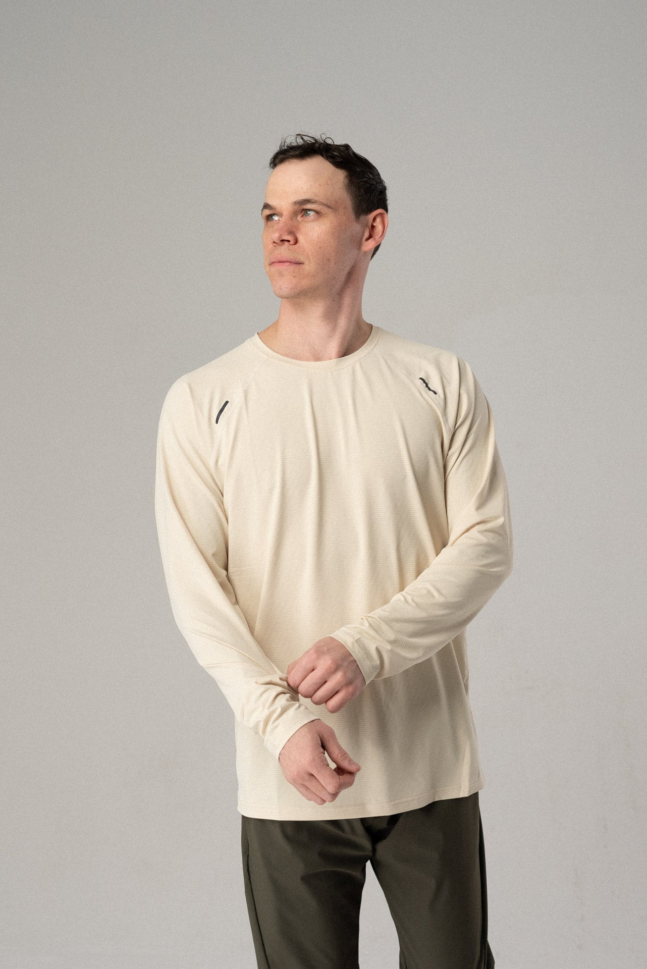 ALIVE Unleashed Long Sleeve – Athletic Performance Top