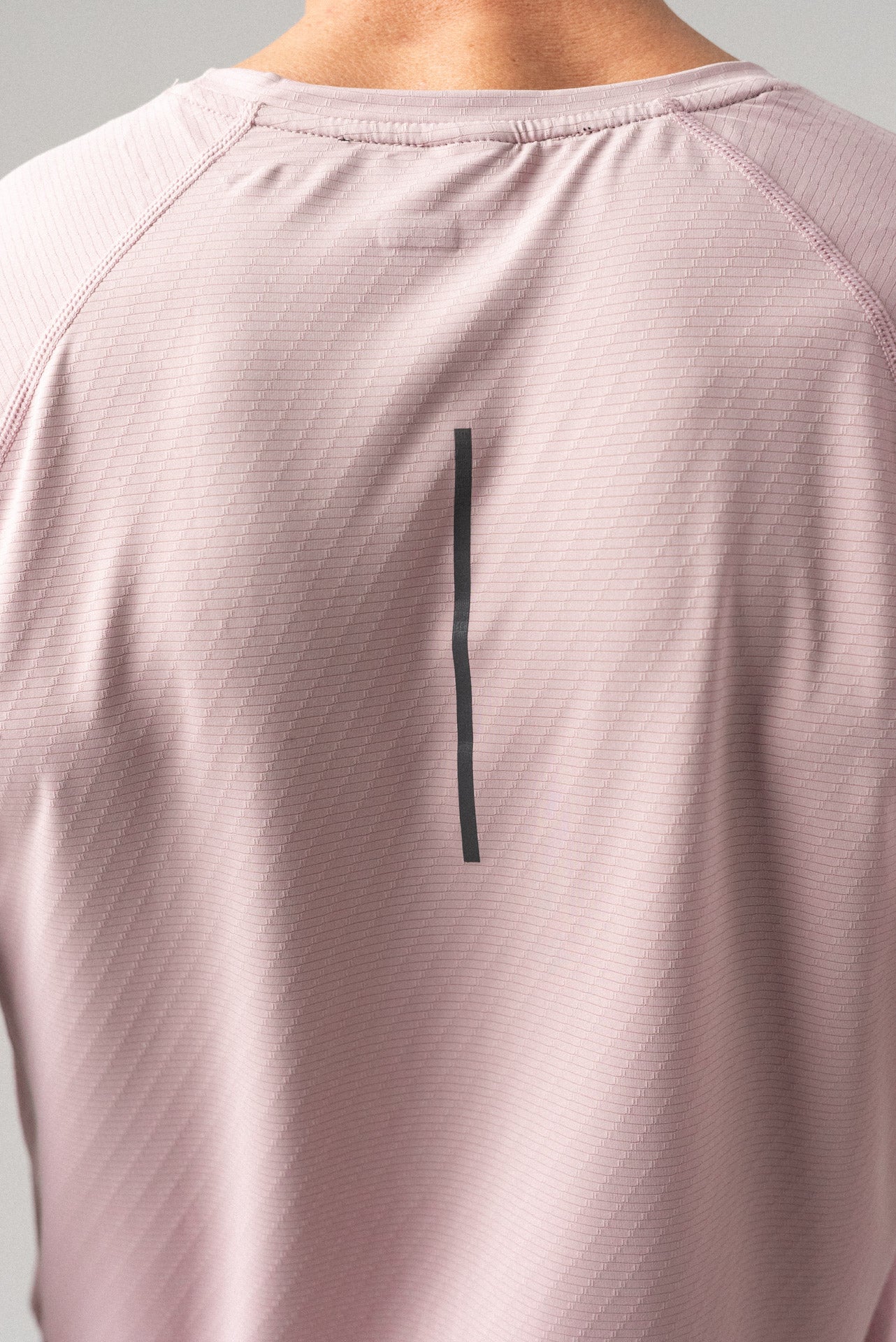 ALIVE Unleashed Long Sleeve – Athletic Performance Top