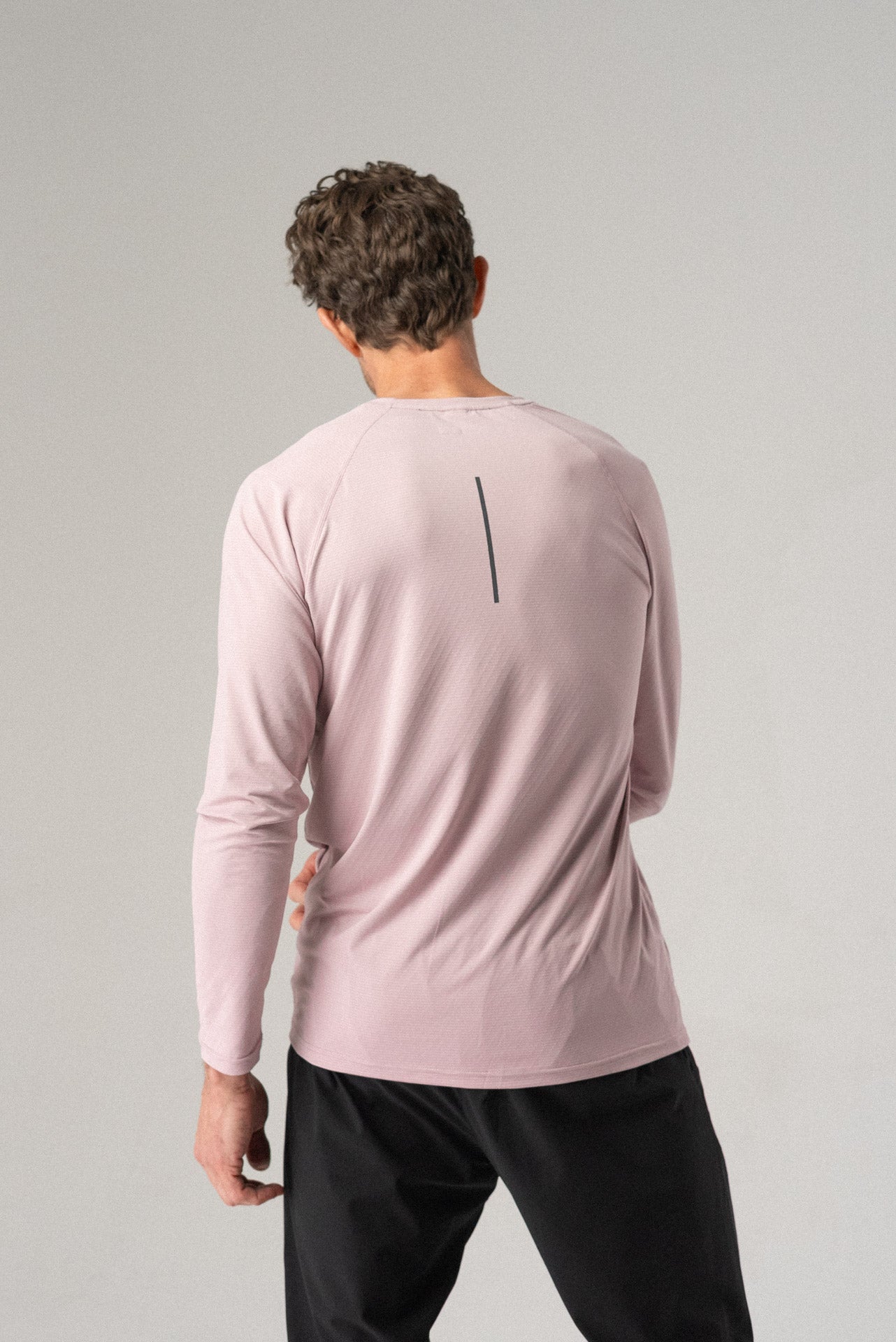 ALIVE Unleashed Long Sleeve – Athletic Performance Top