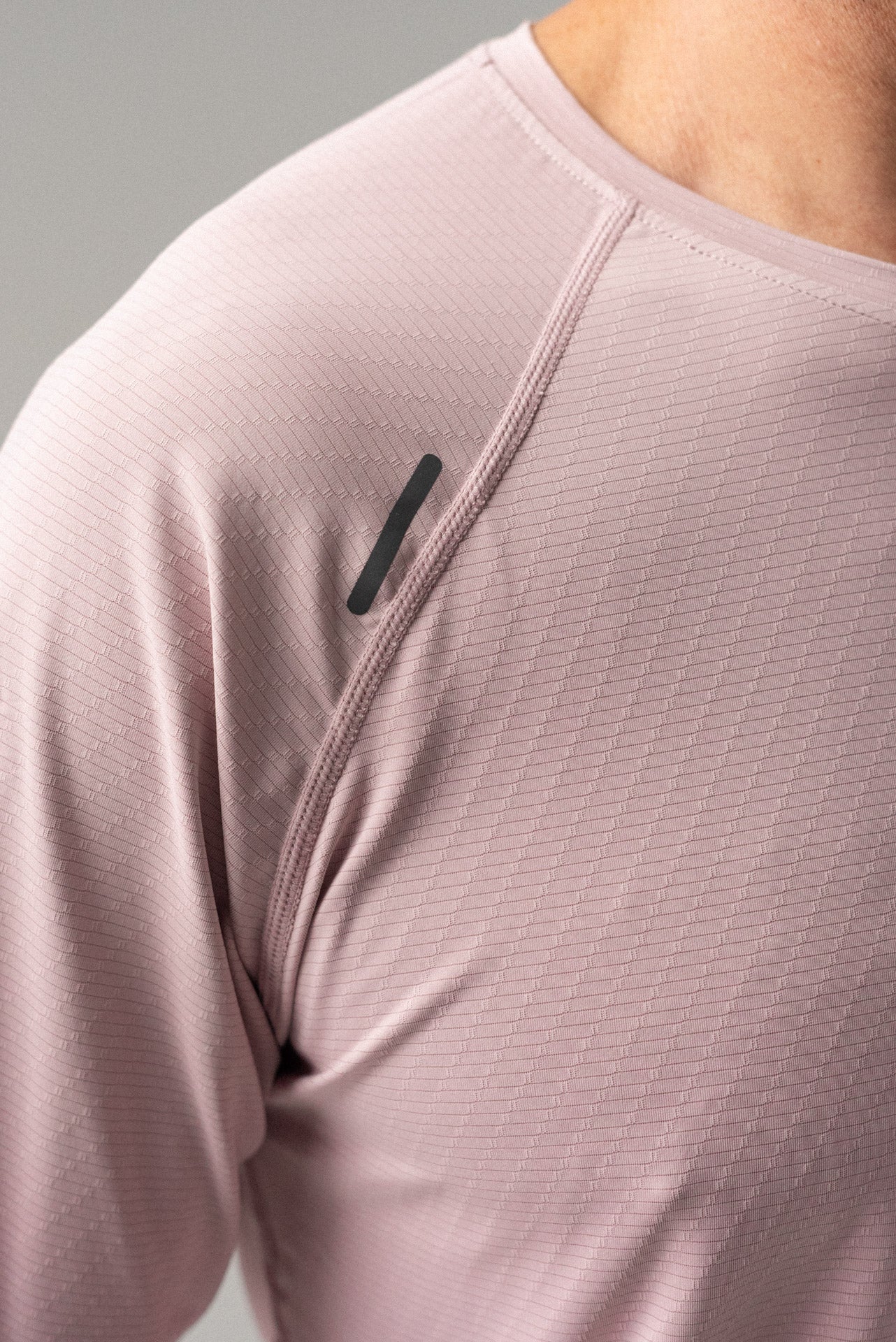 ALIVE Unleashed Long Sleeve – Athletic Performance Top