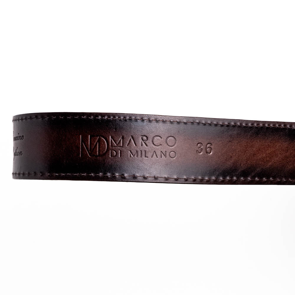 Close-up of Arkansas Belt Brown made from genuine python skin, featuring Western antique brass buckle. Stylish and elegant accessory.