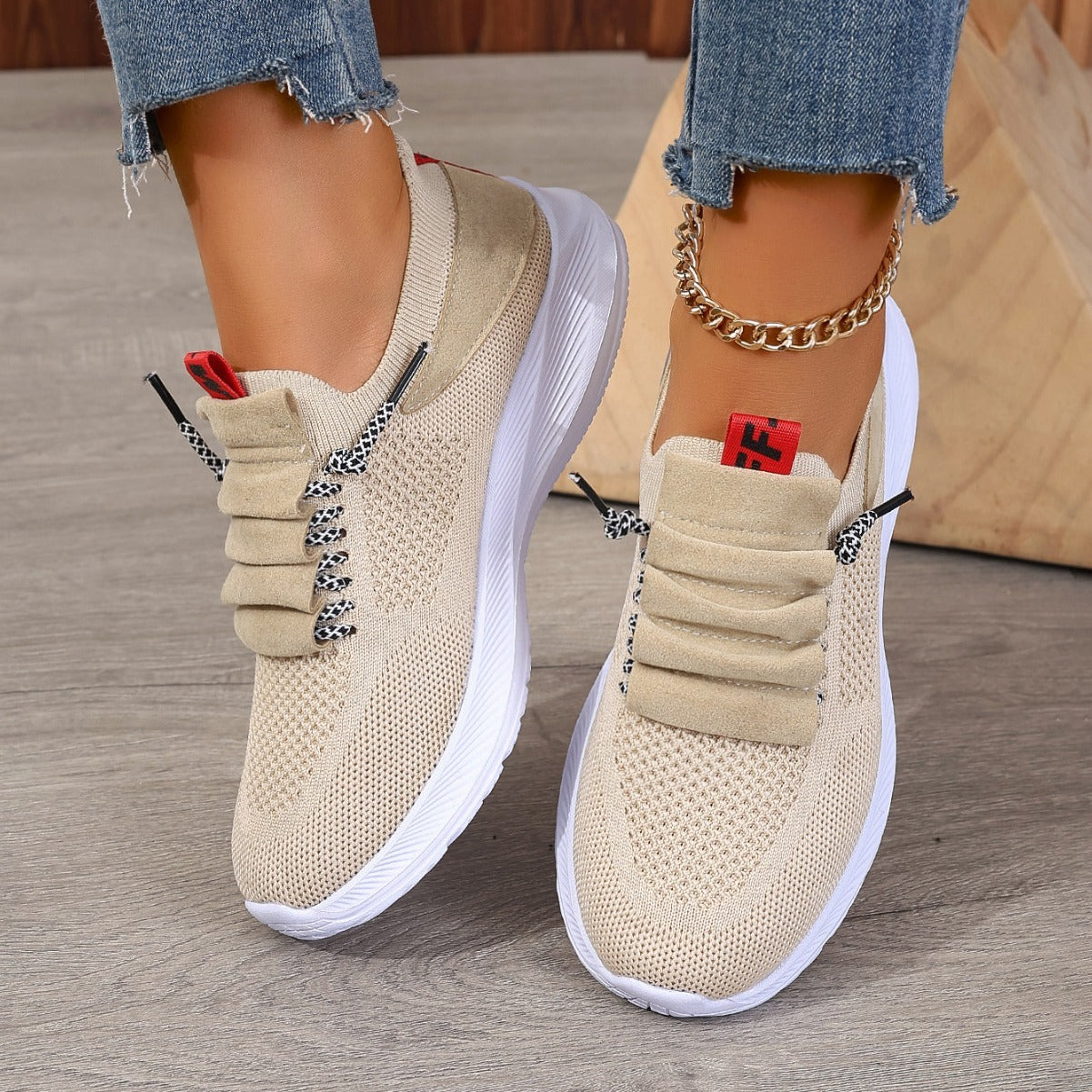 Women’s Non-Slip Round-Toe Casual Sneakers