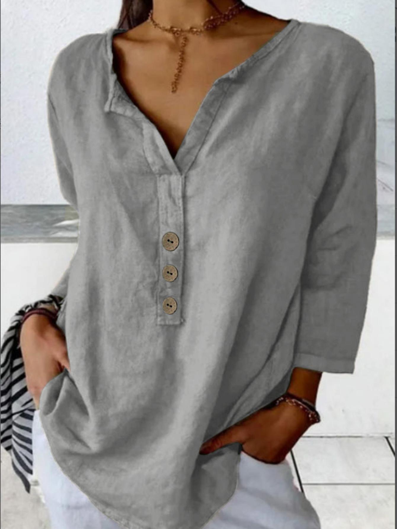 Modern Notched-Collar Button-Down Shirt – Relaxed Chic Staple