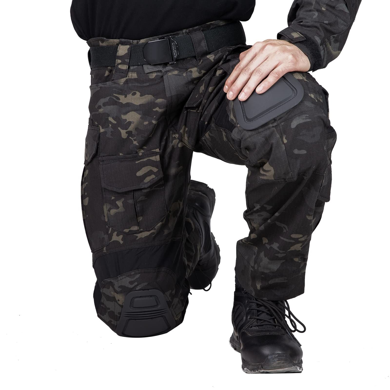 VOTAGOO G3 Combat Pants with Knee Pads in multicam, durable rip-stop for tactical and hunting use. Features strong cotton-poly blend and YKK zipper.