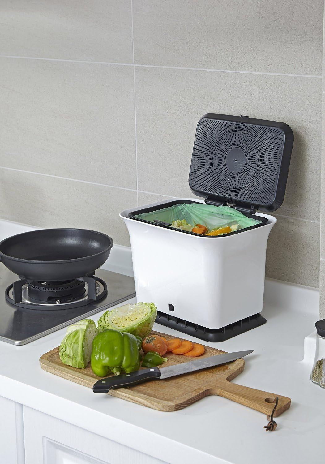 Fresh Air Kitchen Compost Collector – 1.5 Gallon, Odor-Reducing Design with Compostable Bags in a modern kitchen setting