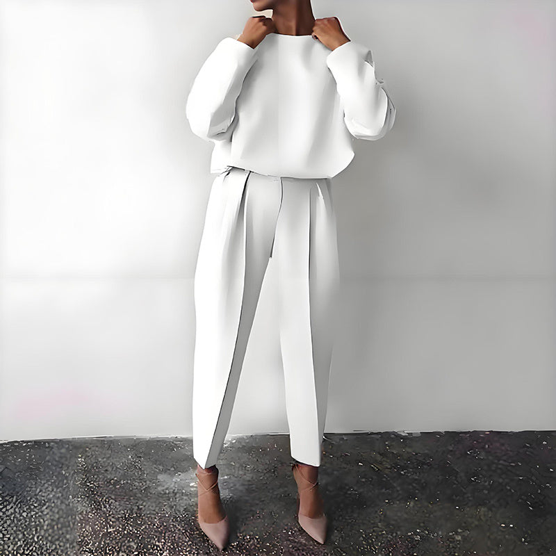 Women's Solid Color 2-Piece Set – Long Sleeve Top & Pleated Pants Loungewear in white, featuring a round-neck top and wide-leg pants.