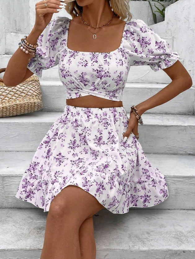 Ditsy Floral Two-Piece Set – Crop Top & Mini Skirt Summer Outfit