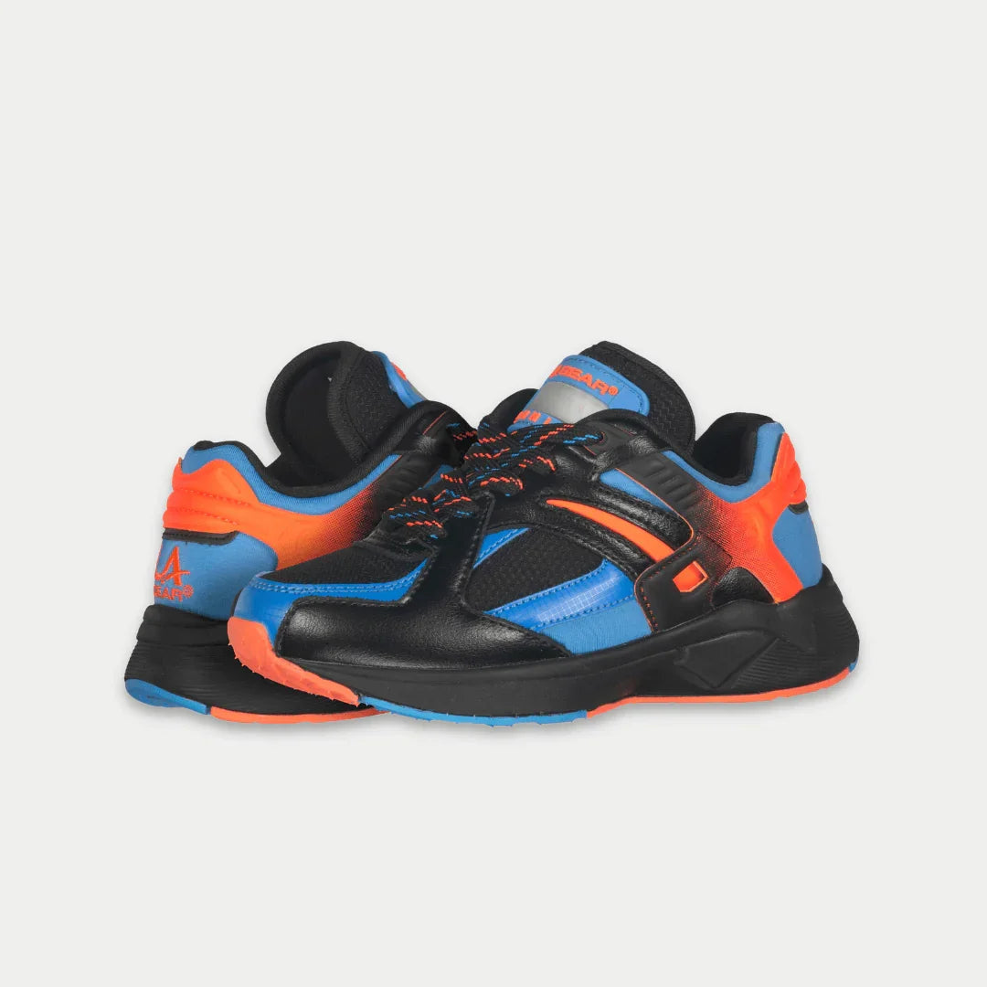 La Gear Kids Catapult Light-Up Lowtop | Black x Blue sneakers with motion-activated light-up tongue and bold black and blue accents