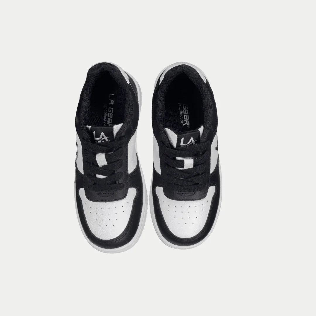 LA Gear Kids Edge Lowtop | Black x White Logo top view sneakers