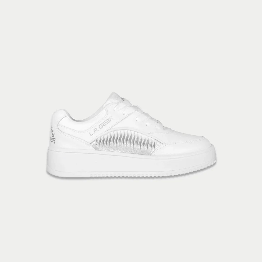 LA Gear Kids Flame Lowtop | White classic 90s-inspired sneaker