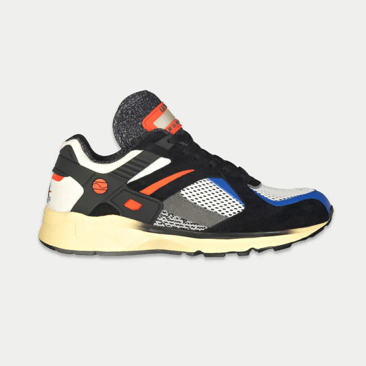 LA Gear Men's Catapult Light-Up Lowtop | Black x Orange sneaker side view with 90s-inspired design and light-up feature.
