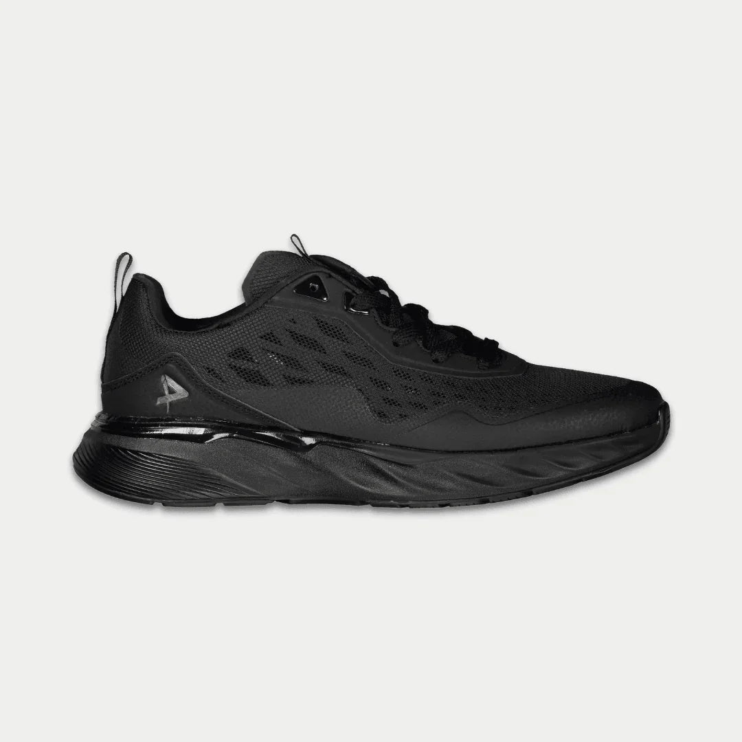 LA Gear Men's Highland Lowtop | Black sneaker with breathable mesh, cushioned outsole, and gel foam insole for comfort and style.