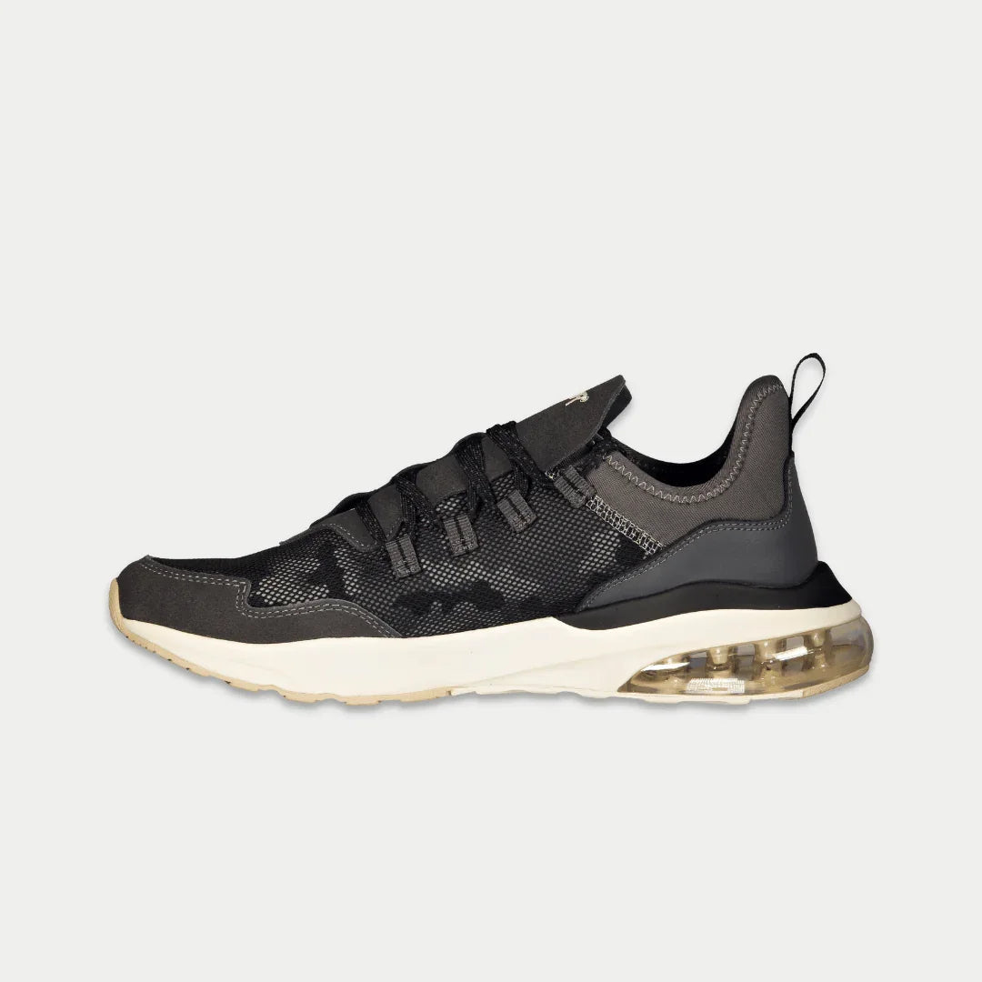 LA Gear Men’s Runyon Lowtop | Black x Gray with mesh layers and suede tongue, featuring a molded gel outsole for comfort and support.