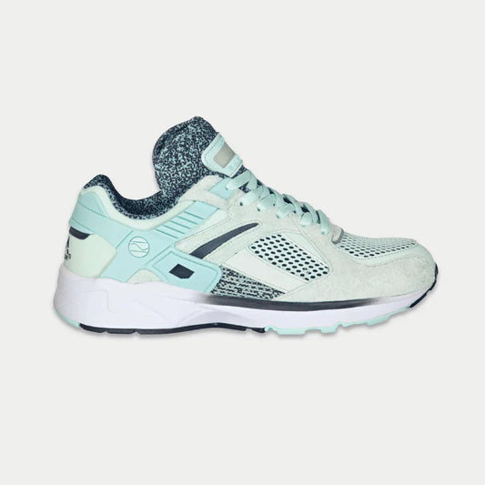 LA Gear Women's Catapult Light-Up Lowtop | Mint x Black sneaker showcasing 90s-inspired design and light-up feature.