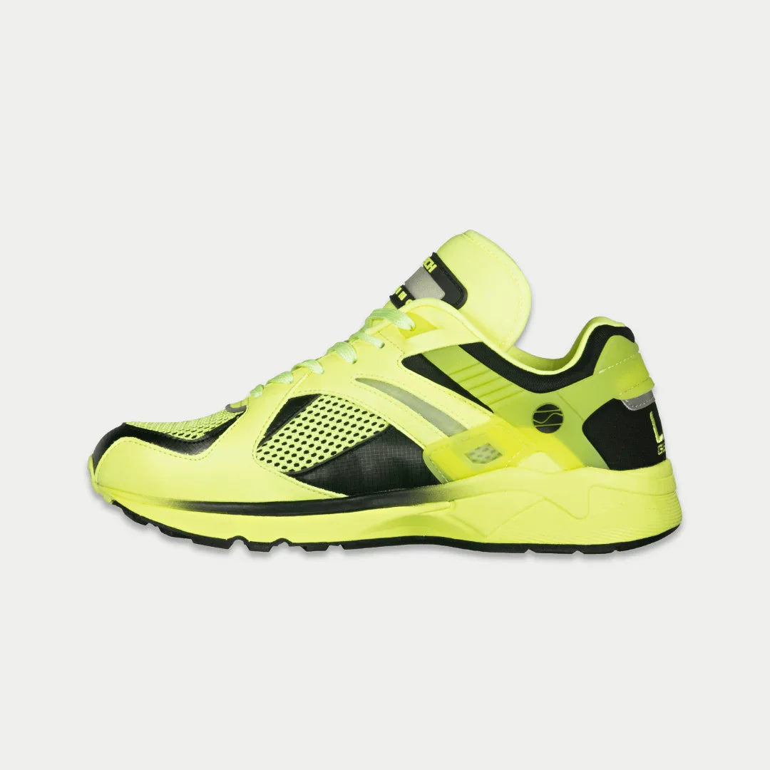 LA Gear Women's Light-Up x Glow Lowtop | Neon Yellow x Black sneaker with genuine leather and glow-in-the-dark details.