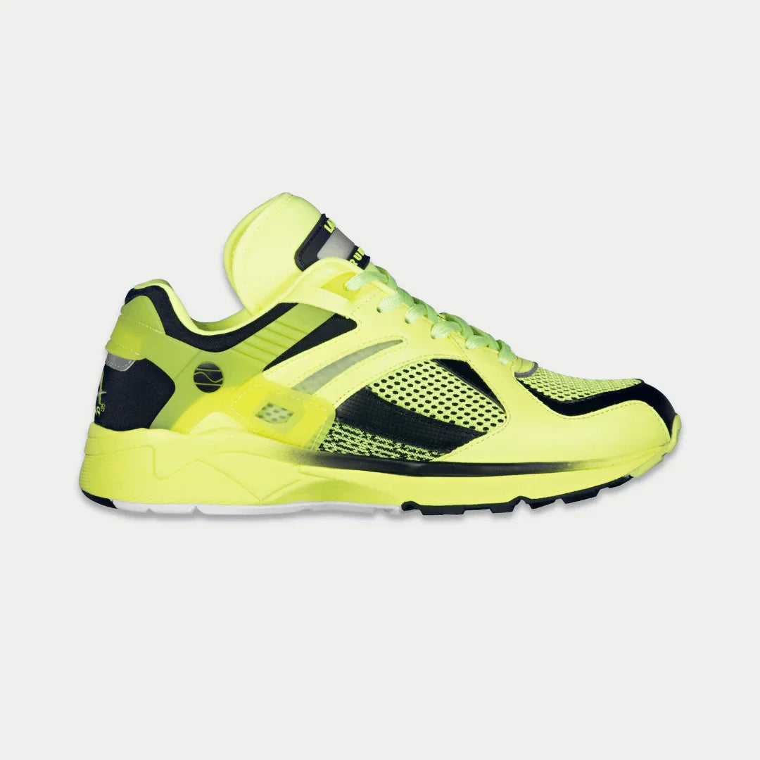LA Gear Women's Light-Up x Glow Lowtop | Neon Yellow x Black sneaker, iconic 90s design with glow-in-the-dark and light-up features
