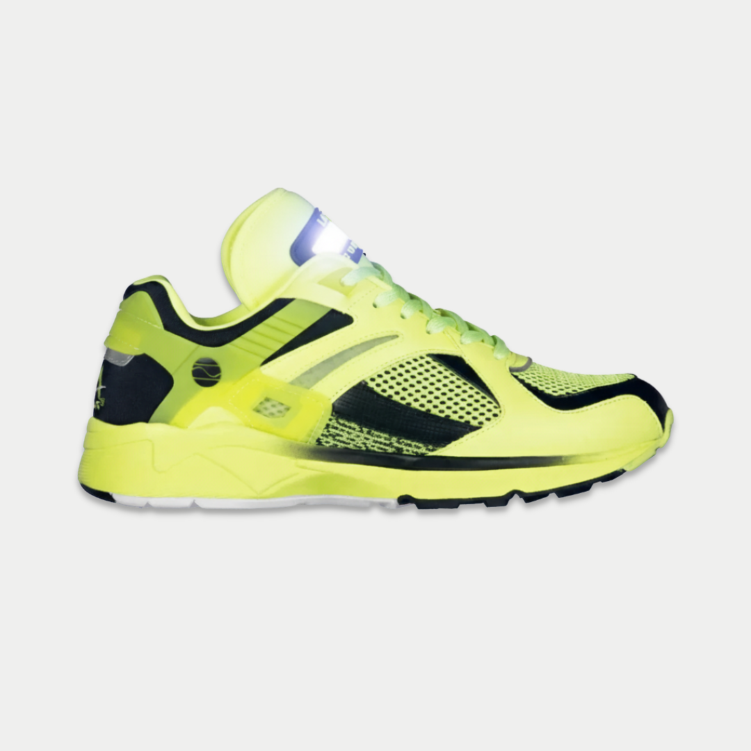 LA Gear Men's Catapult Light-Up x Glow Lowtop in Neon Yellow x Black sneaker with glow-in-the-dark feature.