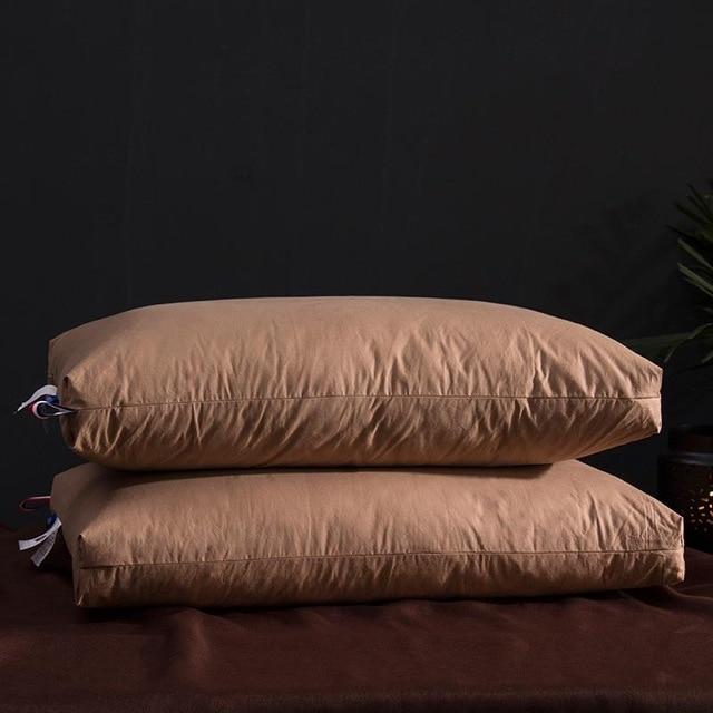 Giovanni Goose Down Pillows Cotton Made Set of 2, featuring luxurious design and superior comfort with memory therapy for perfect support.