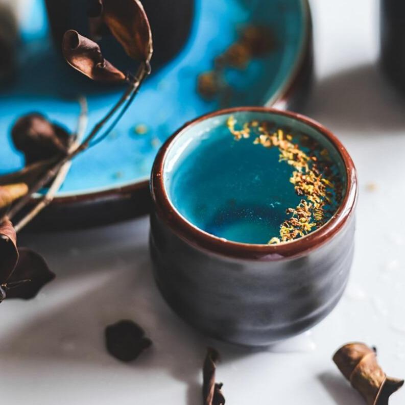 Rosmerta Bowls And Dishes with crackle glaze and eco-friendly porcelain in Japan style