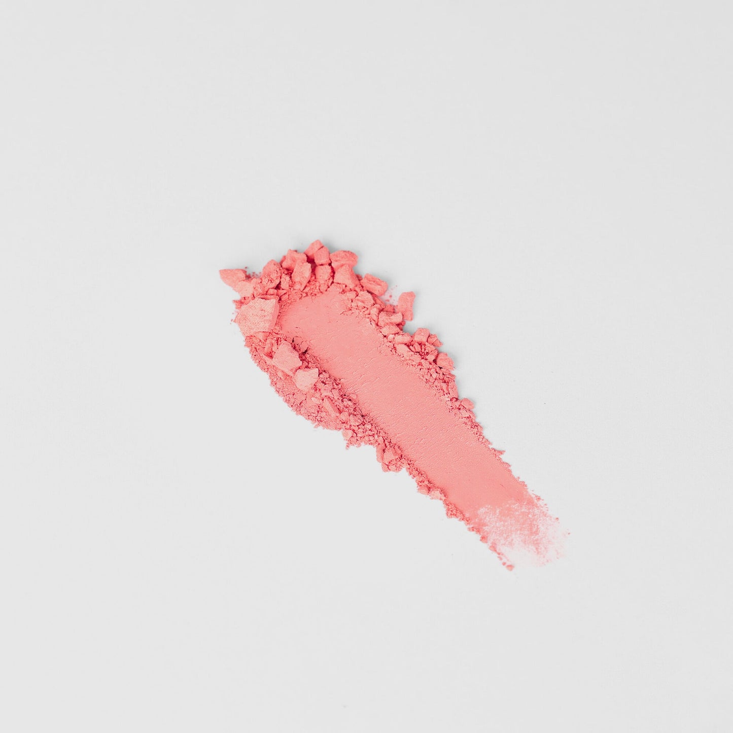 Dreamy vegan blush with blendable texture for any skin tone, perfect for adding a pop of color and compatible with magnetic palettes.