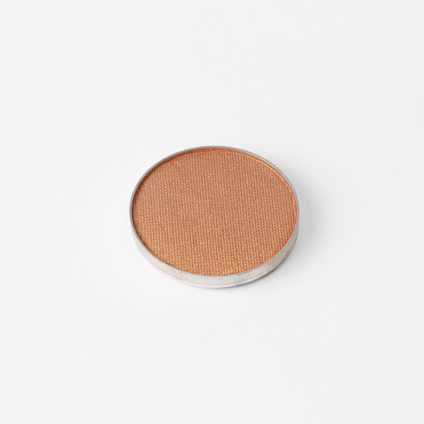 Glow Pressed Eyeshadow - luminous vegan eyeshadow pan for subtle to bold looks, with buildable and blendable formula.