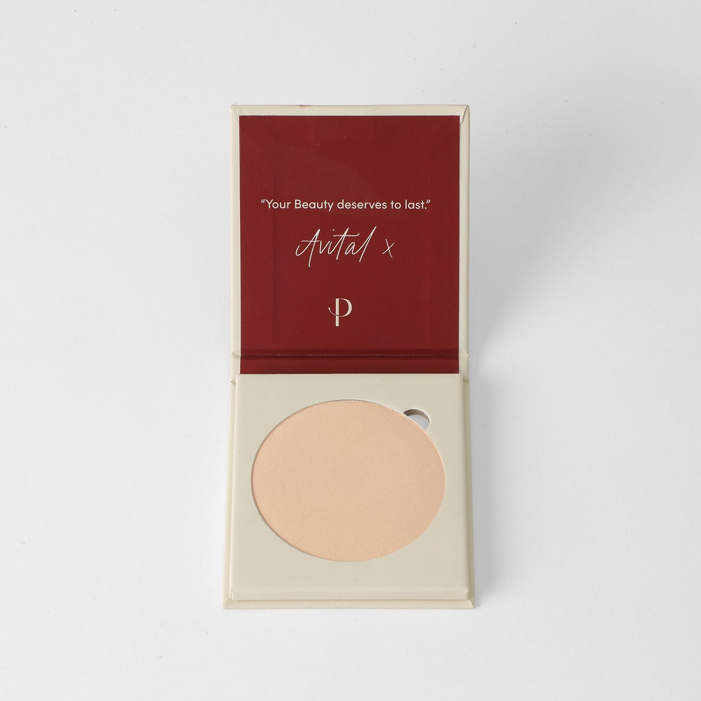 Lightweight vegan Face Powder in eco-friendly palette with red interior