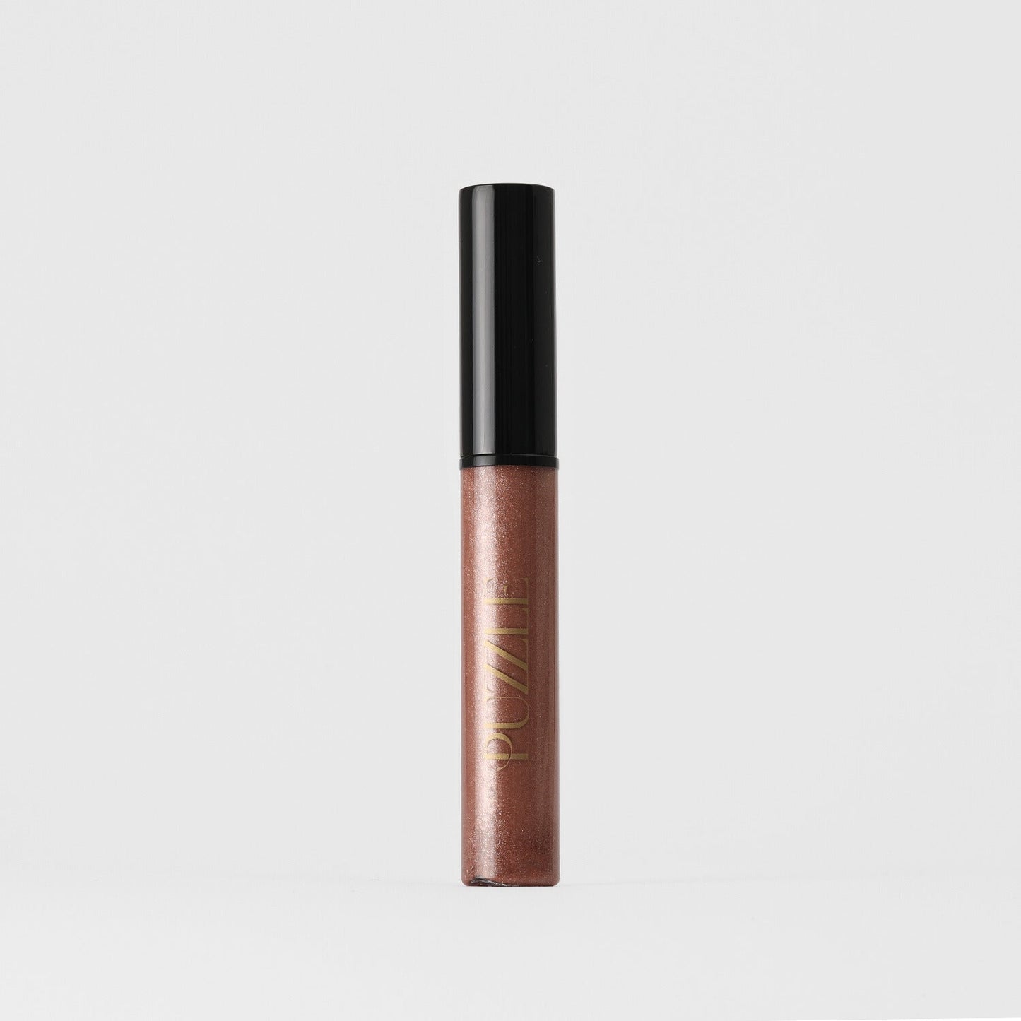 Lip Gloss Wand - vegan, high-shine, non-sticky gloss for nourished and smooth lips. Ideal for a dimensional and hydrated finish.