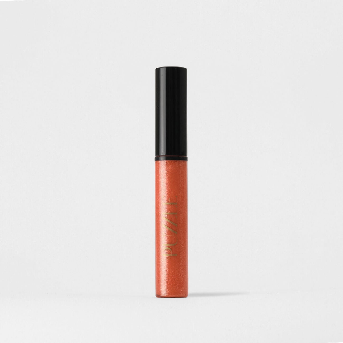 Lip Gloss Wand - vegan, high-shine, non-sticky gloss for a dimensional glow, layer over lipstick for a hydrated finish.