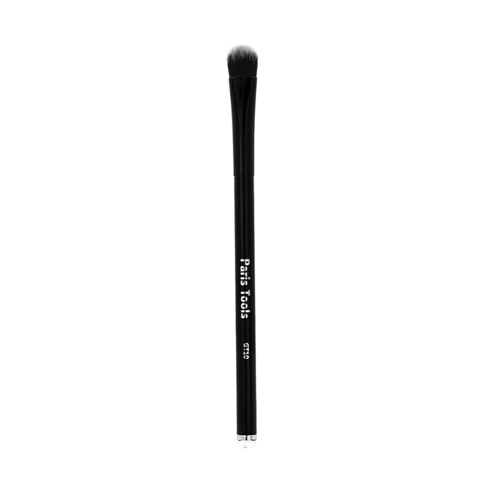 Oval Shadow Brush - GT10, 100% synthetic vegan brush for detailing and contouring eyelids.