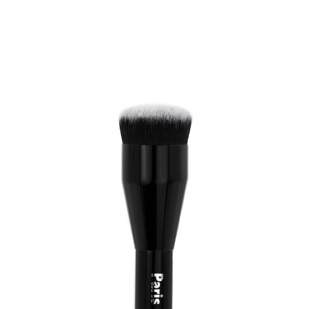 Deluxe Buffer Brush - GT19 for buffing and blending foundation perfectly. Essential makeup tool with soft bristles.