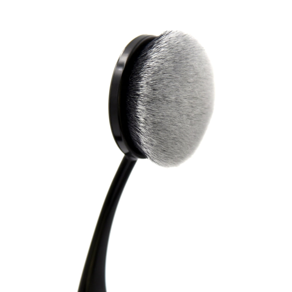Contour Buffer - GT02 brush, 100% synthetic and vegan, perfect for applying foundation or buffing cream and powder into face contours.
